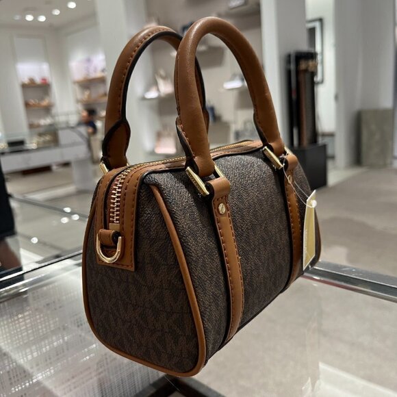 *Original Packing* Bedford Legacy Extra-Small Brown/Acorn Duffel Crossbody - Picture 15 of 17